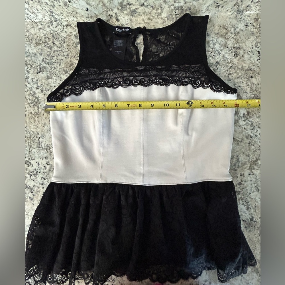 Bebe Y2K Black and White Lace Peplum Ruffle Top Side Zip Sexy Size M - Picture 11 of 12